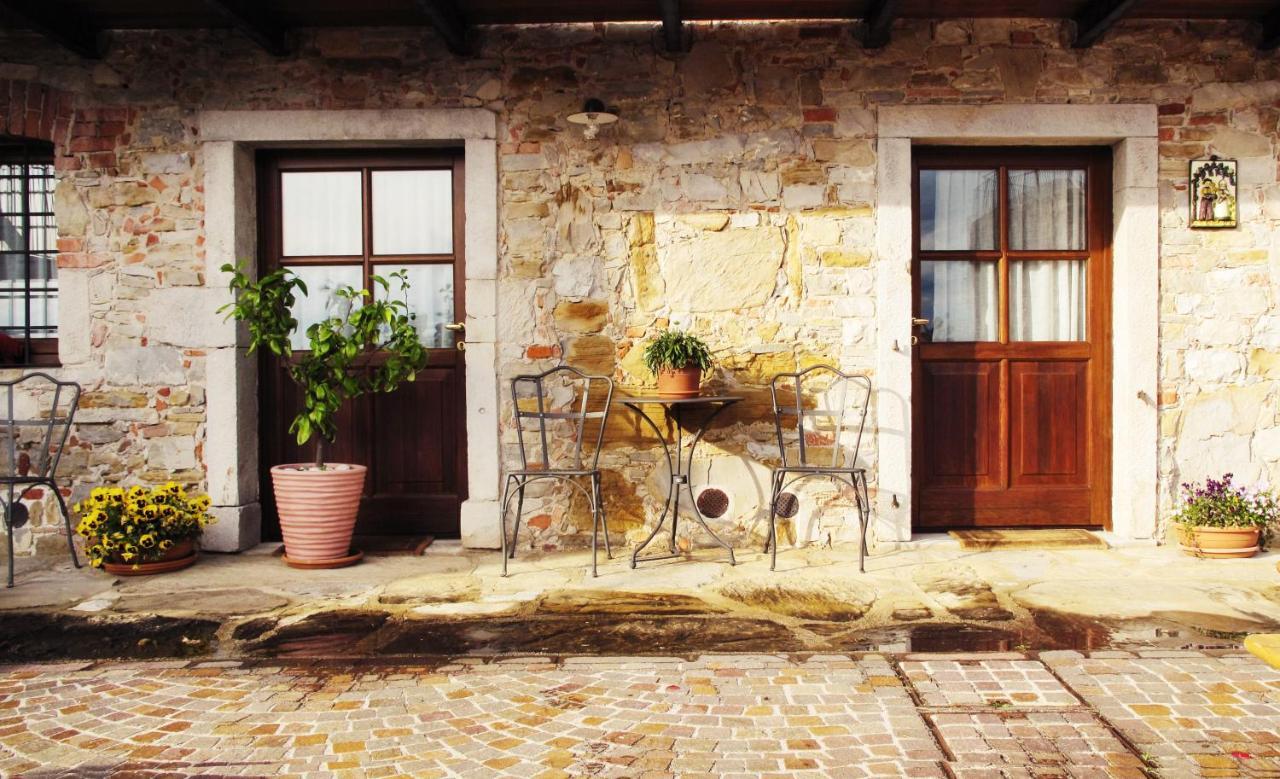 Agriturismo L'Uva E Le Stelle Faedis Exterior foto